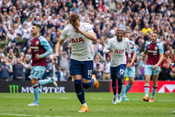 随着她在国 随着她在国