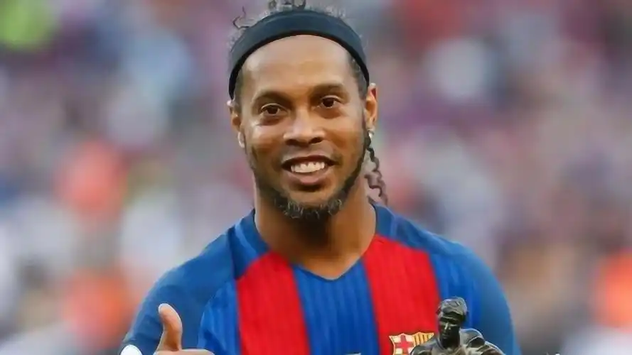 球运动的中 球运动的中