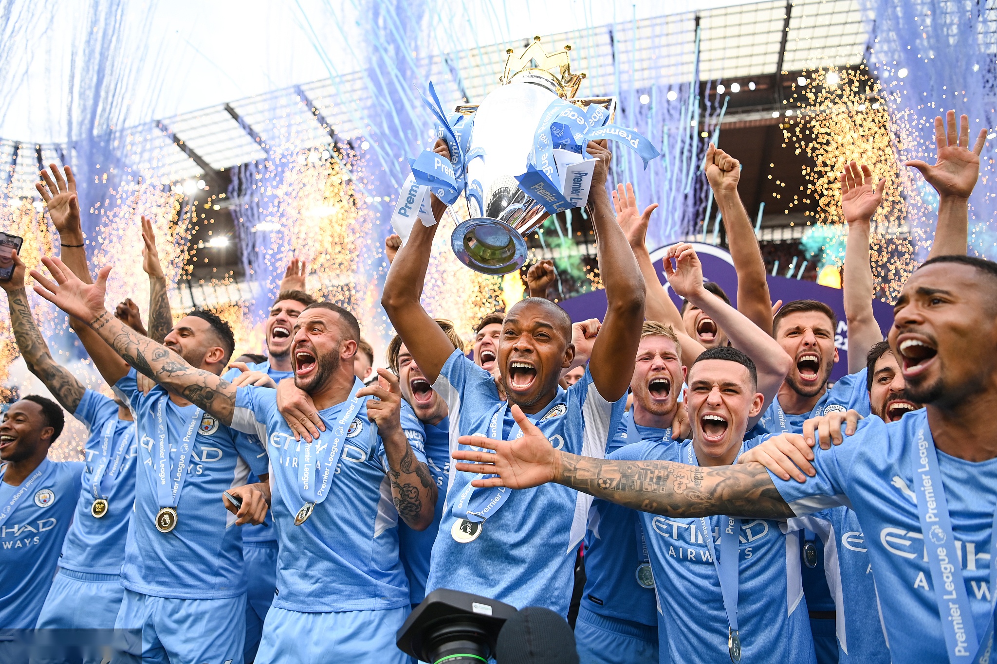 仅承载着 仅承载着